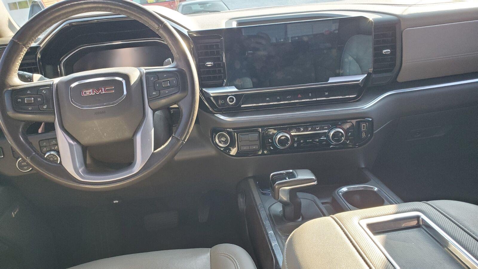 Used 2022 Summit White GMC SLT image 7