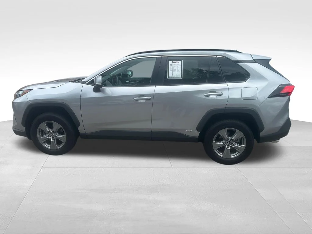 Used 2024 Silver Toyota XLE image 7