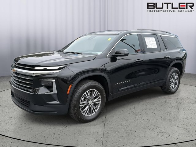 2026 Chevrolet Traverse FWD LT