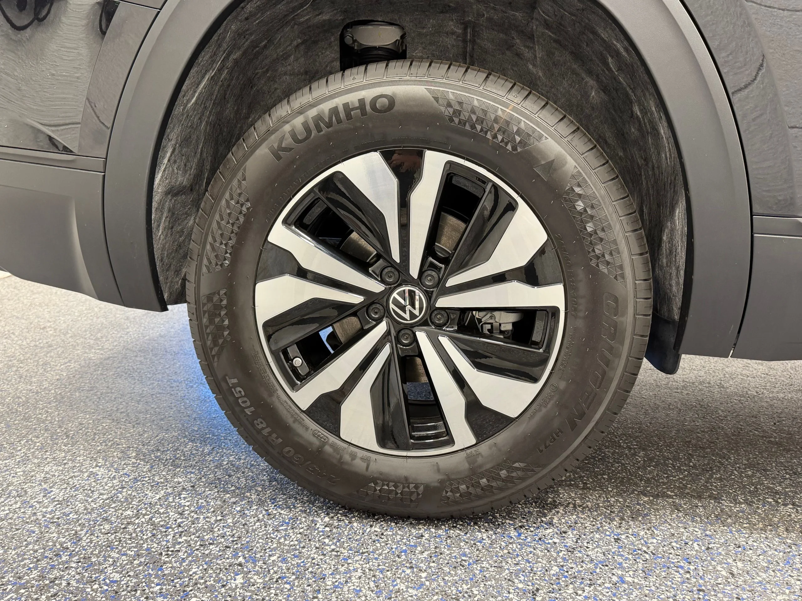 New 2026 Black Volkswagen 2.0T SE image 13
