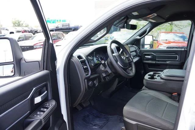 Used 2025 White Ram Big Horn image 15
