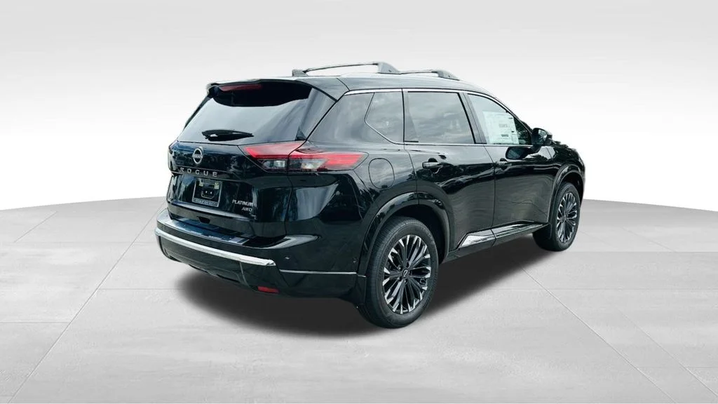 2026 Nissan Rogue Platinum - Photo 8