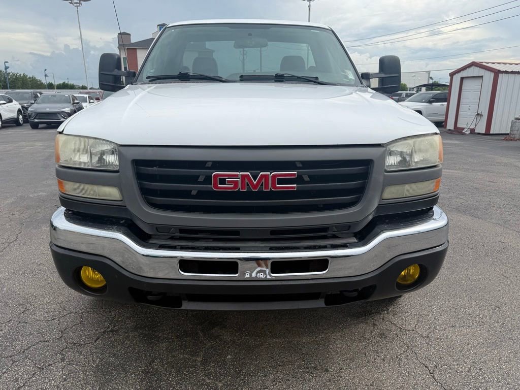 Used 2007 Summit White GMC Work Truck image 9