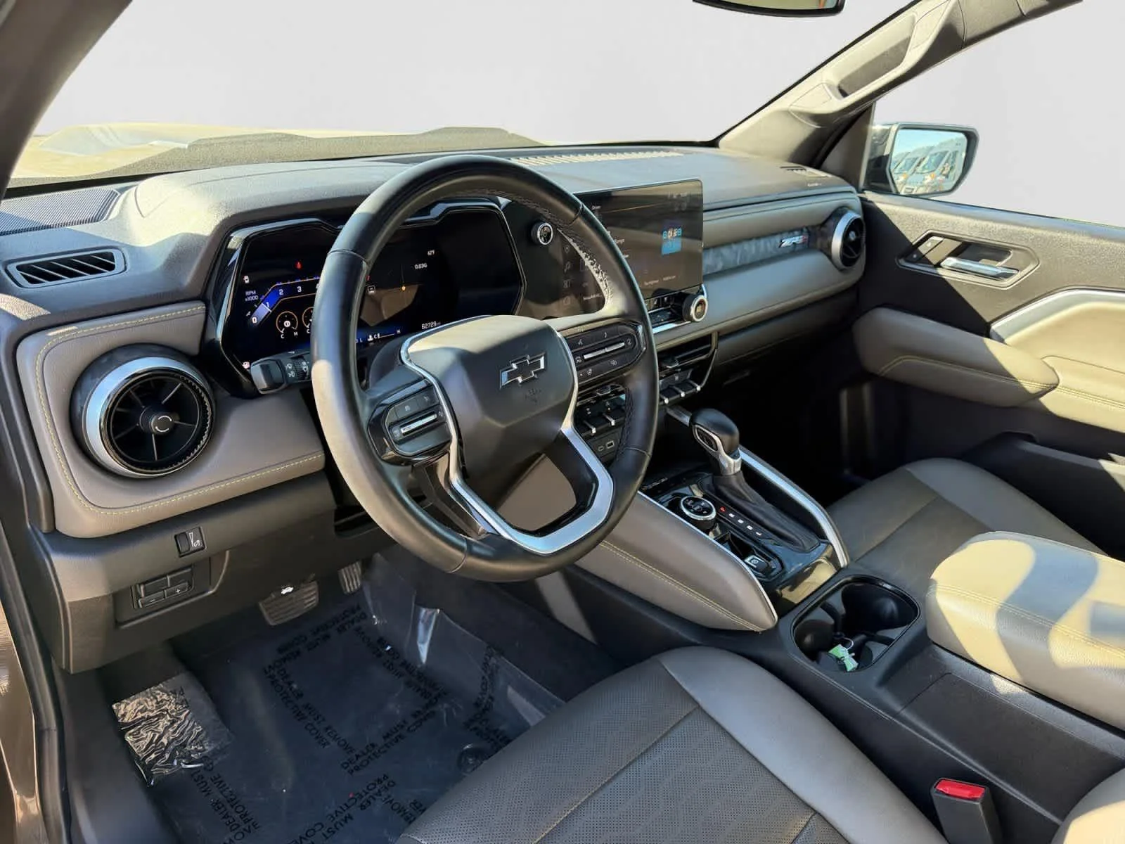 2023 Chevrolet Colorado ZR2 - Photo 12