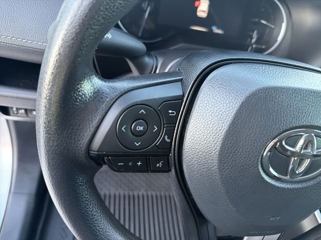 2025 Toyota RAV4 LE - Photo 16
