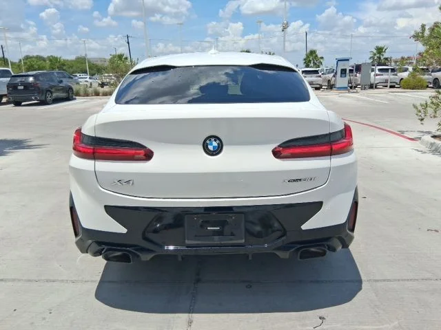 Used 2023 White BMW xDrive30i image 5