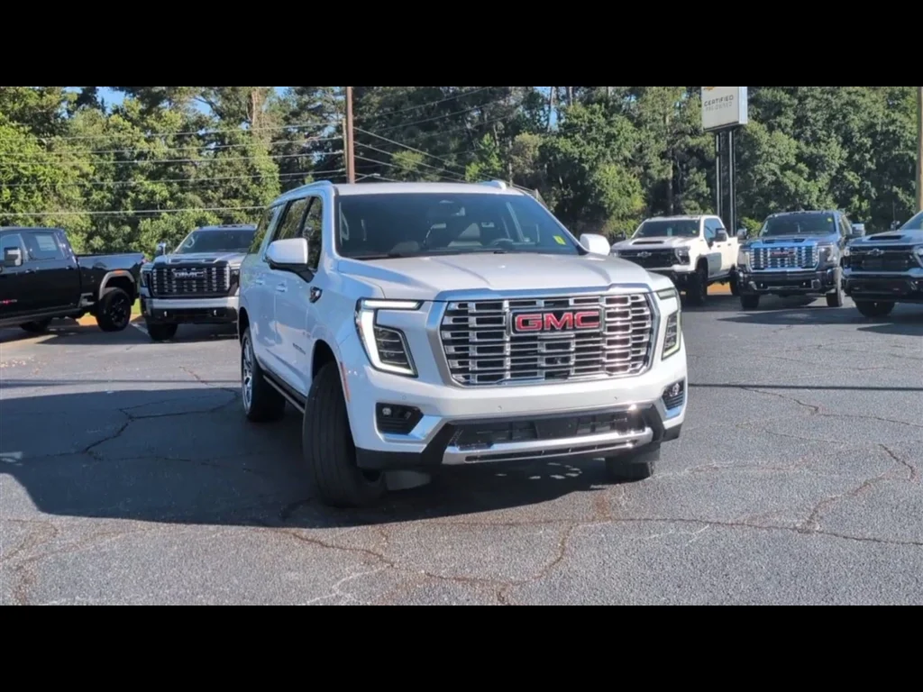 Used 2026 Glacier White Tricoat GMC Denali image 3