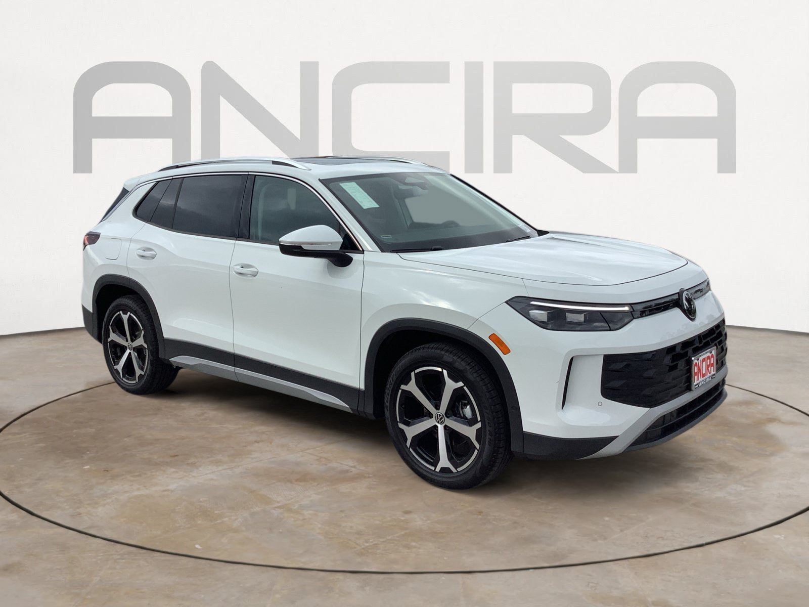 New 2026 PURE WHITE Volkswagen SE image 2