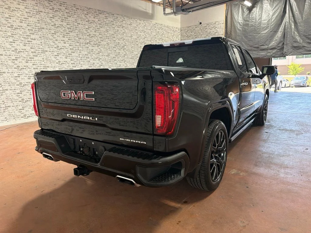 Used 2020 Onyx Black GMC Denali image 7