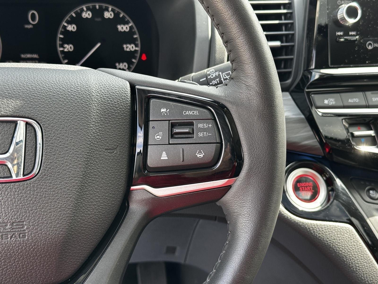 Used 2025 Sonic Gray Pearl Honda Elite image 11