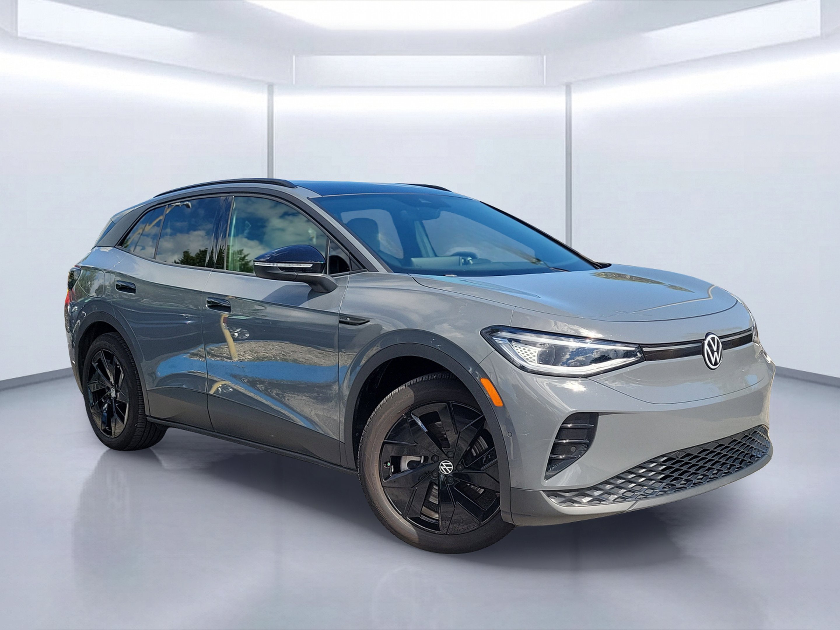 Used 2025 Gray Volkswagen Pro S image 1