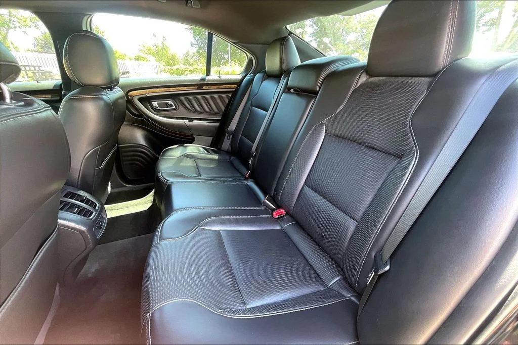 Used 2014 Blue Ford Limited image 25