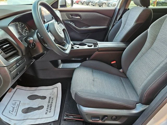 Used 2023 Silver Nissan SV image 9