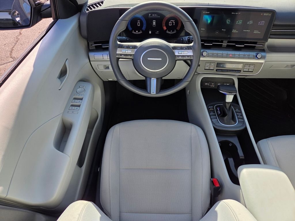 Used 2025 Black Hyundai SEL image 16