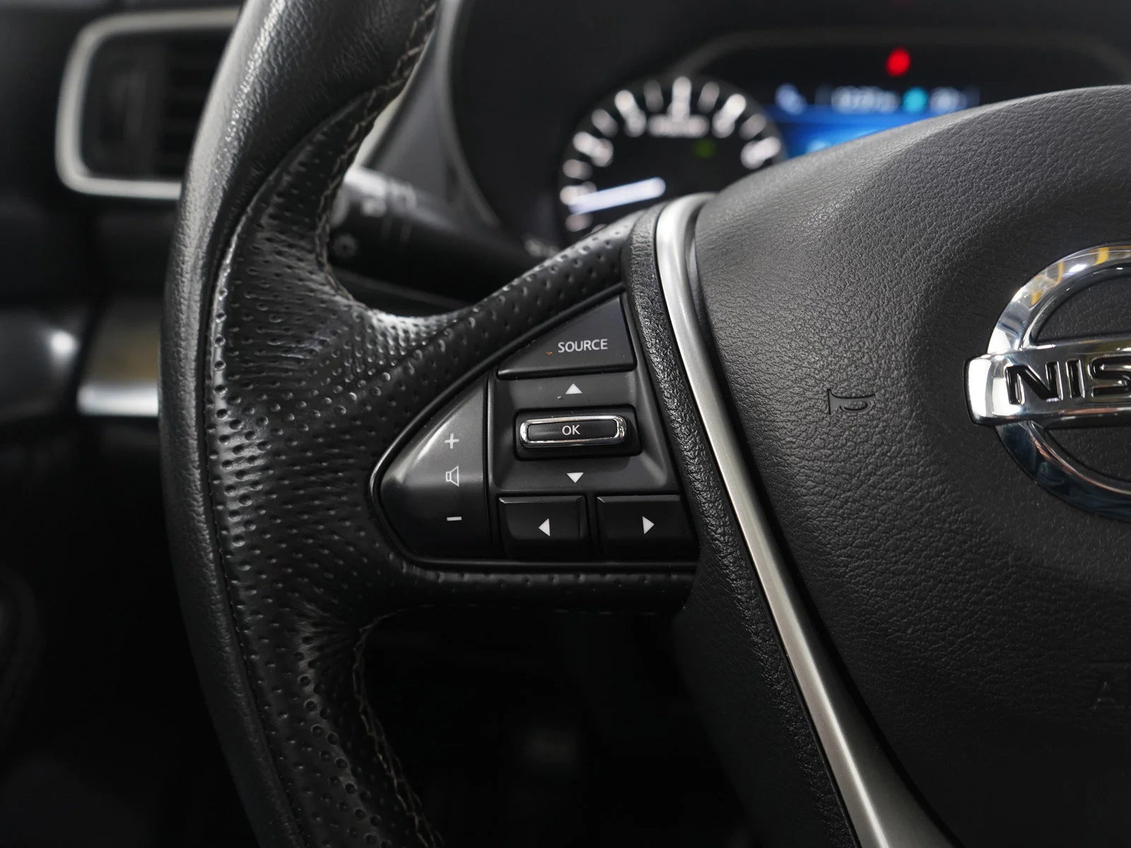 2022 Nissan Maxima SL - Photo 26