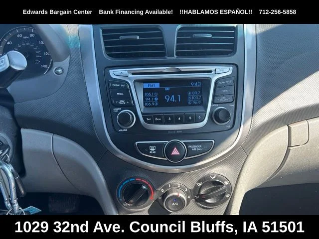 Used 2015 Red Hyundai GLS image 17