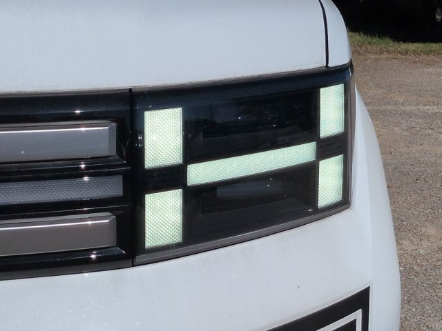 Certified Used 2025 White Hyundai SEL image 10