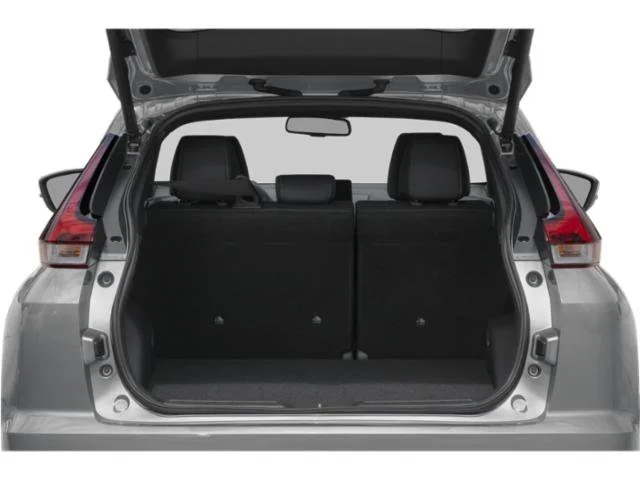 Used 2024  Mitsubishi  image 11