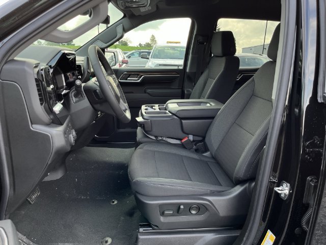 2026 Chevrolet Silverado 1500 photo 15 of 35