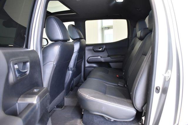Certified Used 2022 CELESTIAL SILVER METALLIC Toyota  image 13