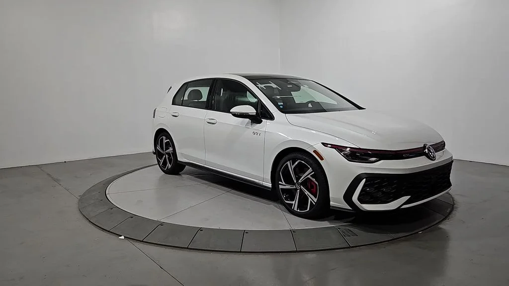 New 2026 White/off-white Volkswagen SE image 7
