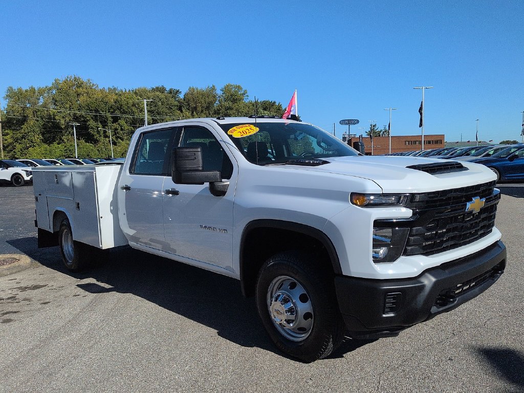 2025 Chevrolet Silverado 3500 Chassis Cab Work Truck