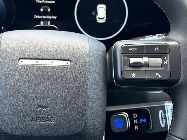 New 2026 White Hyundai SEL Premium AWD image 23