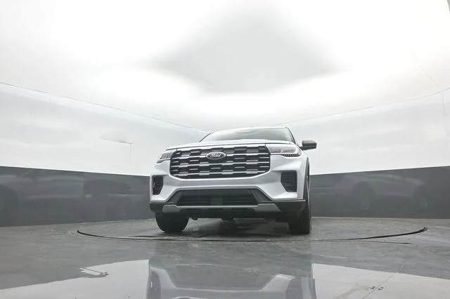 New 2026 Space White Metallic Ford Active image 33