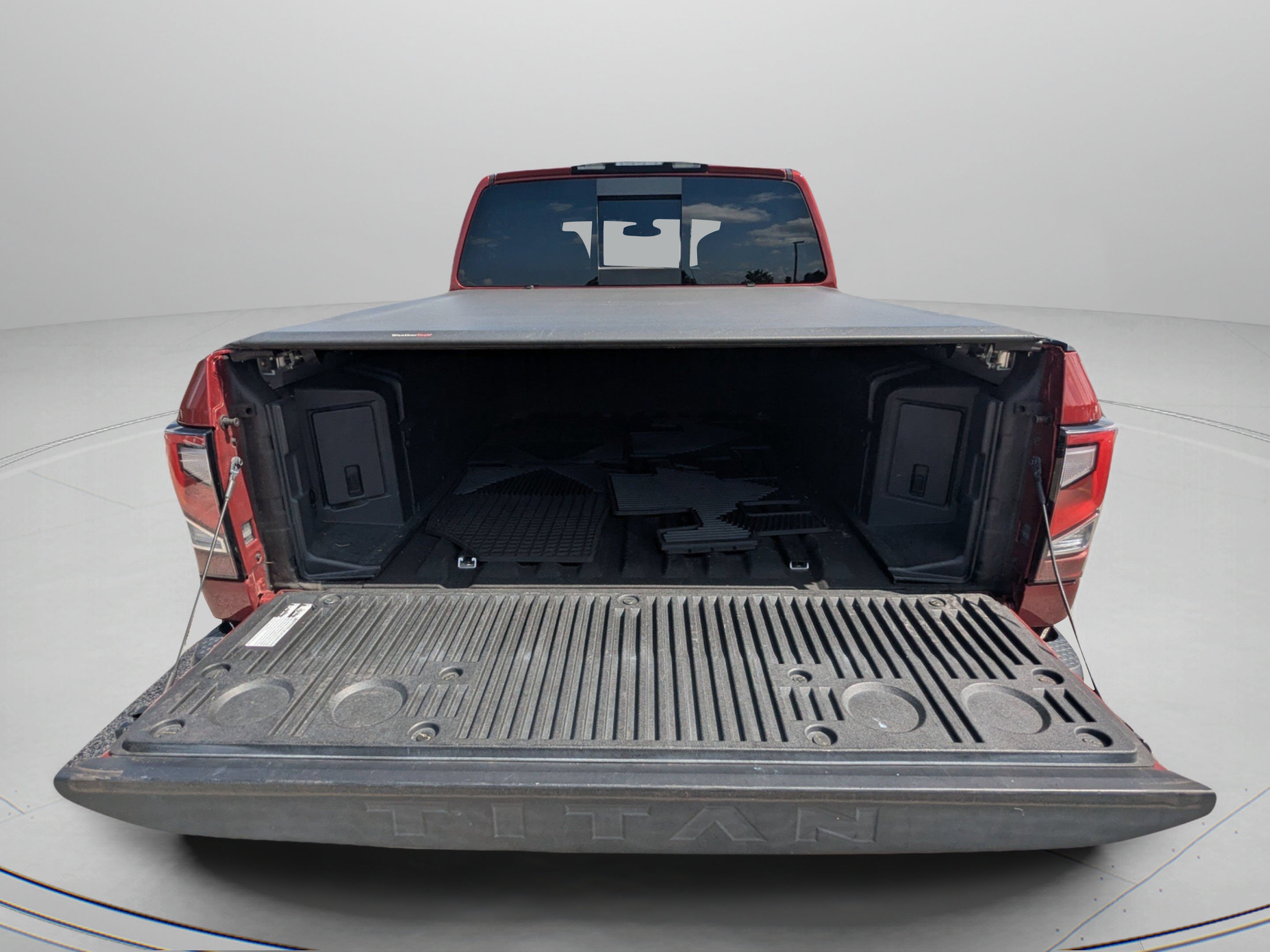 2020 Nissan Titan Platinum Reserve - Photo 10