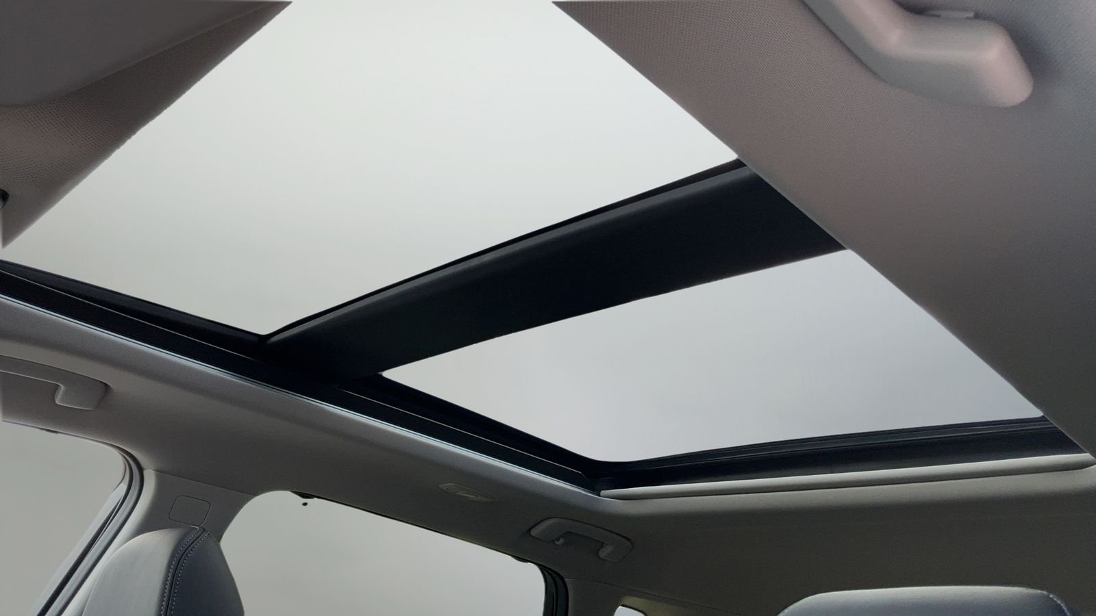 New 2026 Silver Nissan Platinum image 31