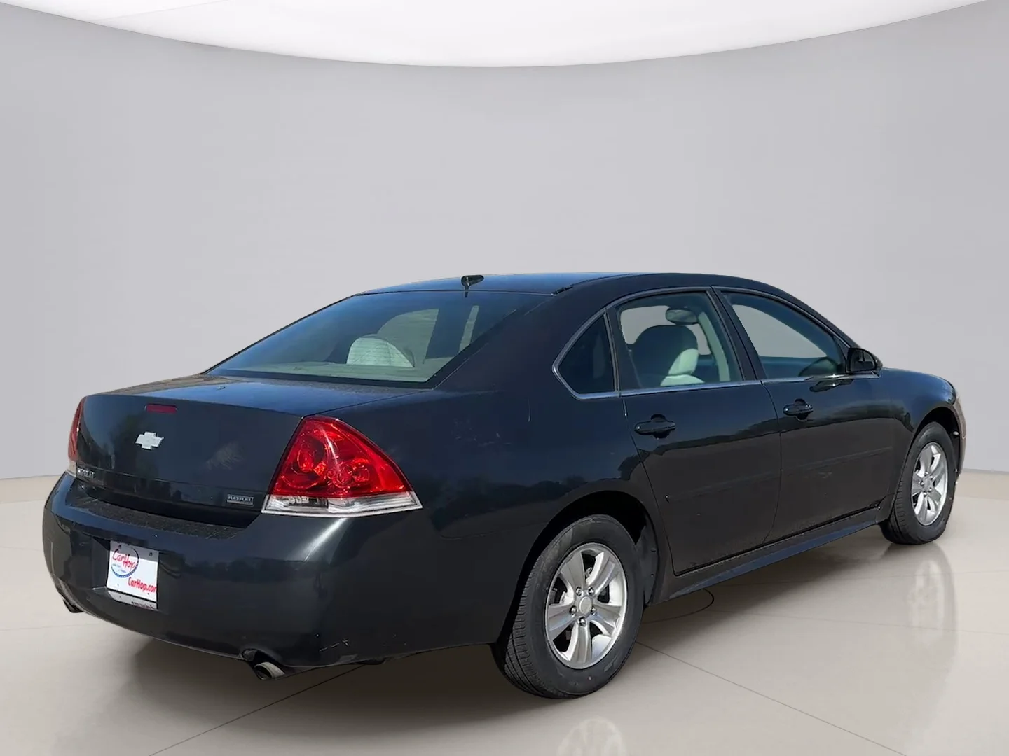 Used 2013 Gray Chevrolet LS image 5