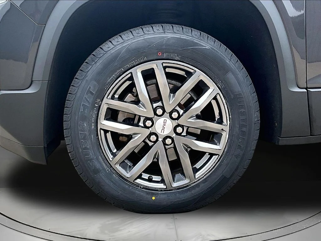 Used 2017 Silver GMC SLT-1 image 37