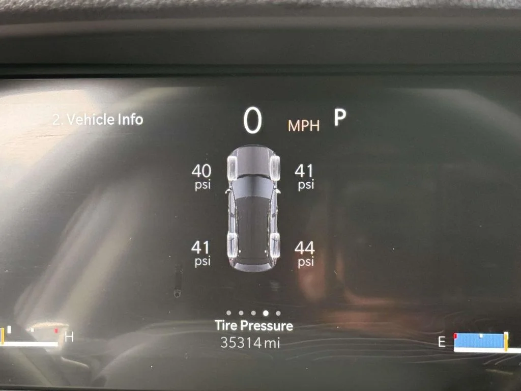 Used 2023 Black Jeep Limited image 27