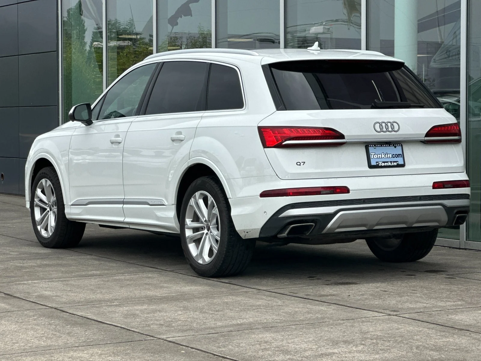 Used 2025 White Audi 55 Premium Plus image 6