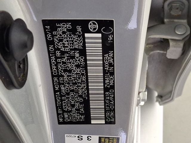 Used 2014 Silver Toyota Three image 32