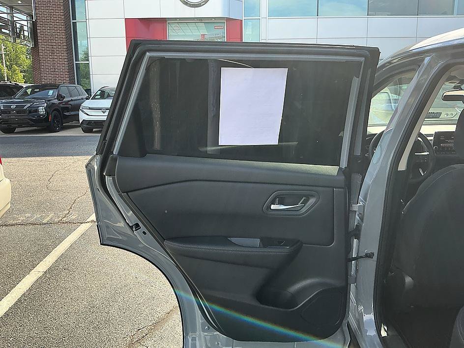 Used 2026 Boulder Gray Pearl Nissan SV image 21