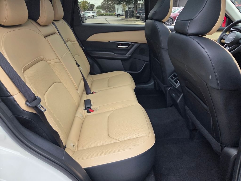 Certified Used 2026 White Mazda 2.5 S Premium image 15