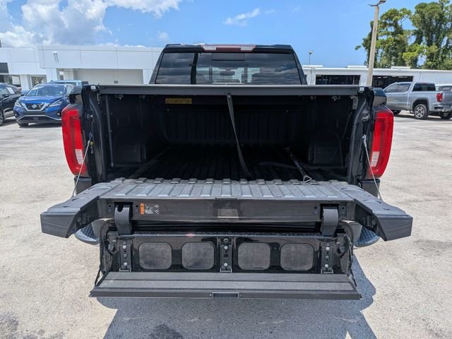 Used 2019 Black GMC SLT image 16