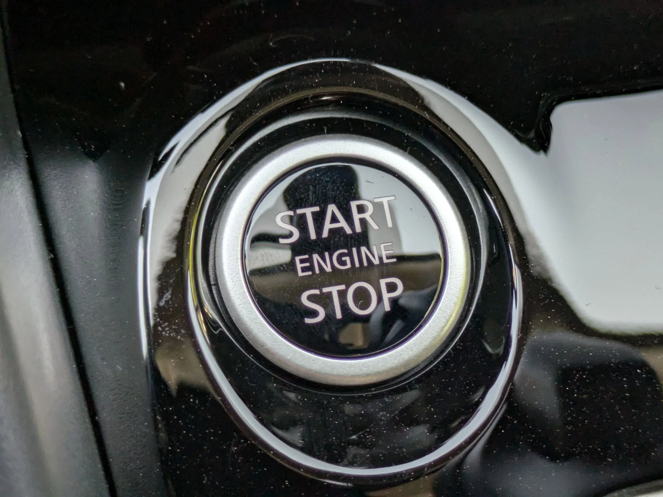 2025 Nissan Versa Sedan SV - Photo 21