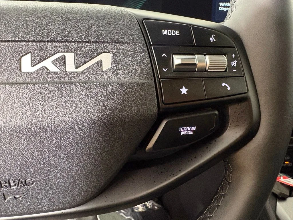 New 2027 White Kia EX image 25