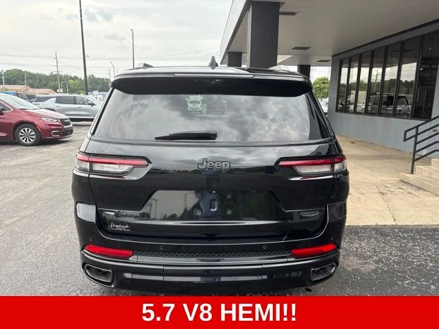 Used 2023 Black Jeep Summit image 10