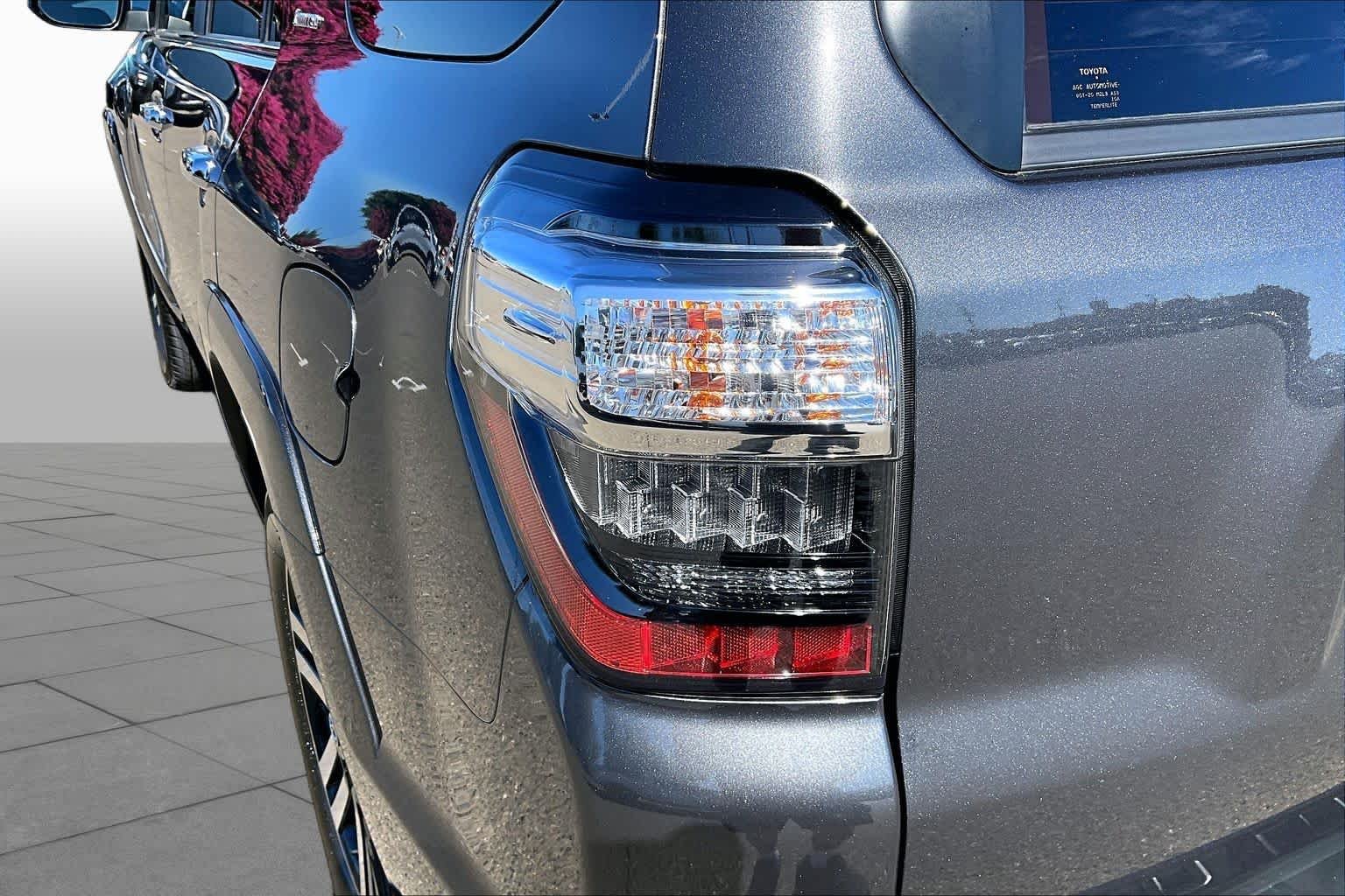 Used 2018 Magnetic Gray Metallic Toyota Limited image 28