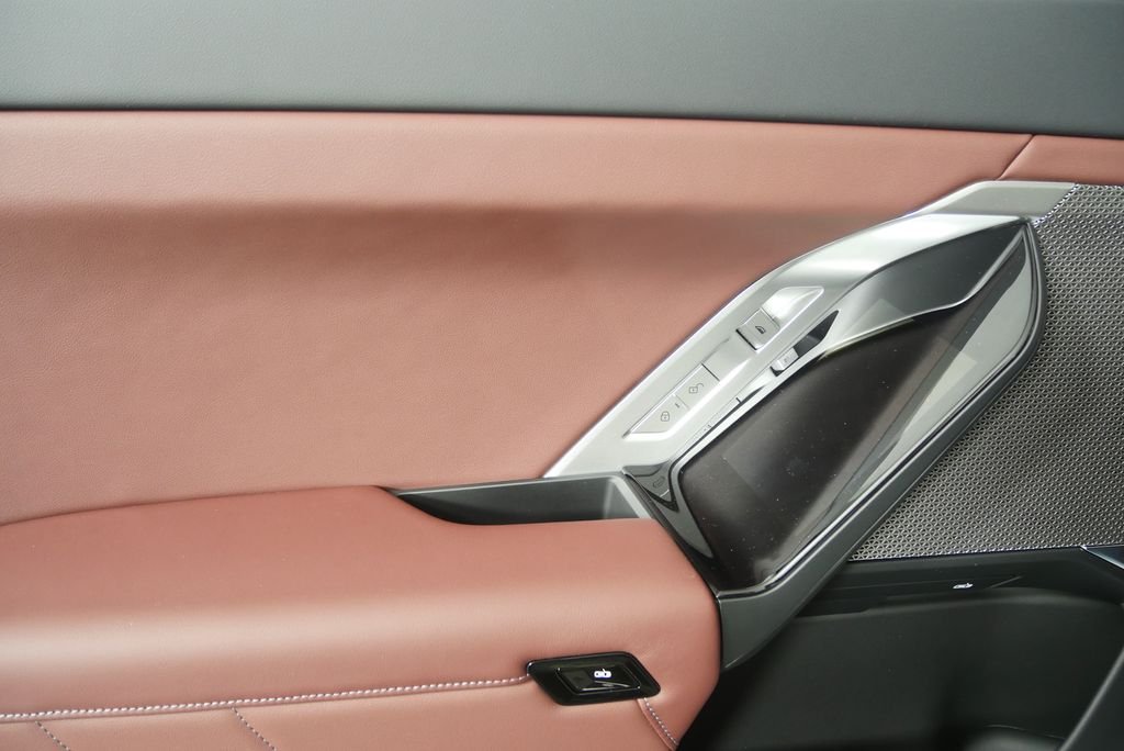 New 2026 Mineral White Metallic BMW eDrive50 image 13