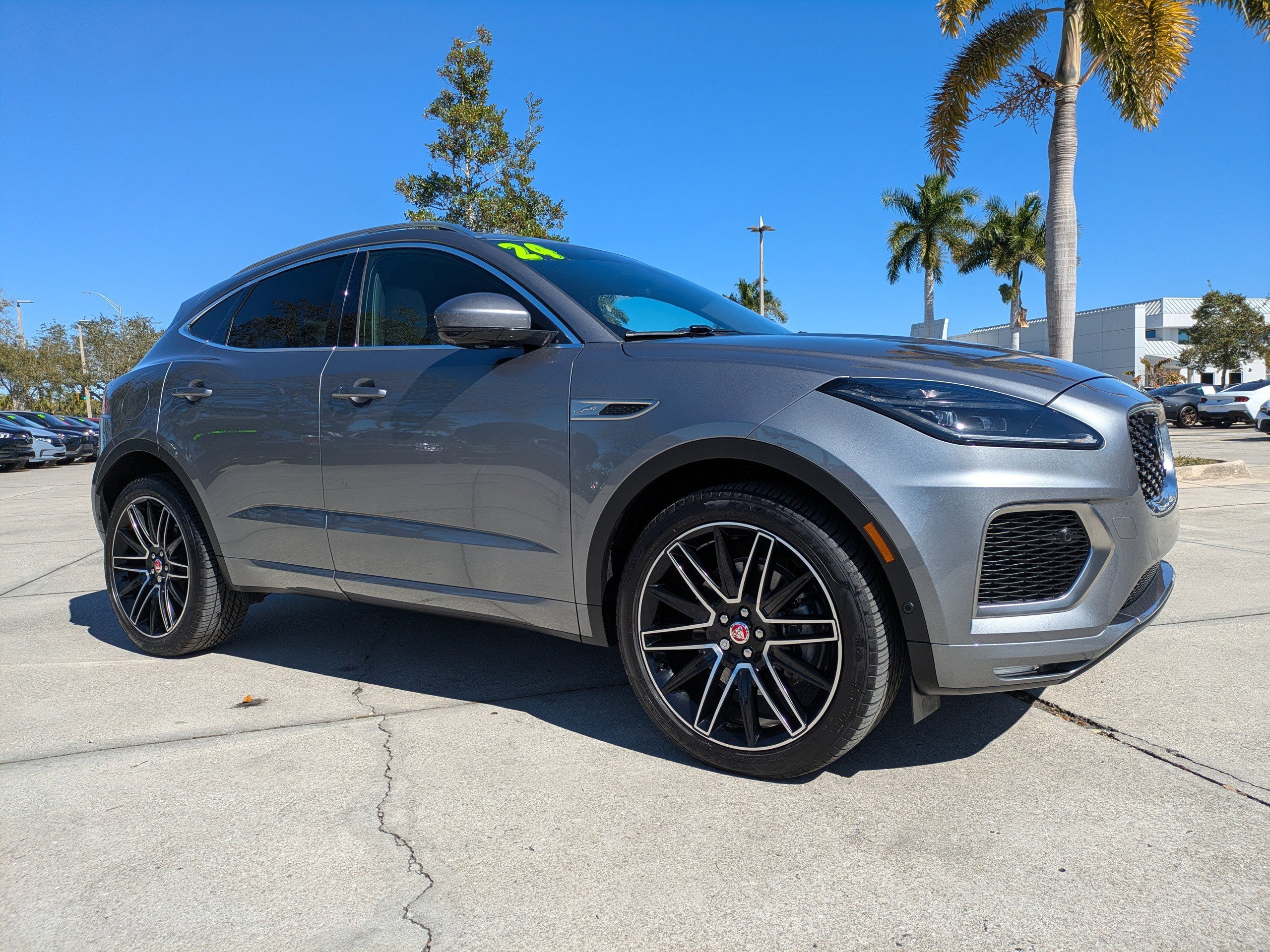 2024 Jaguar E-Pace R-DYNAMIC SE