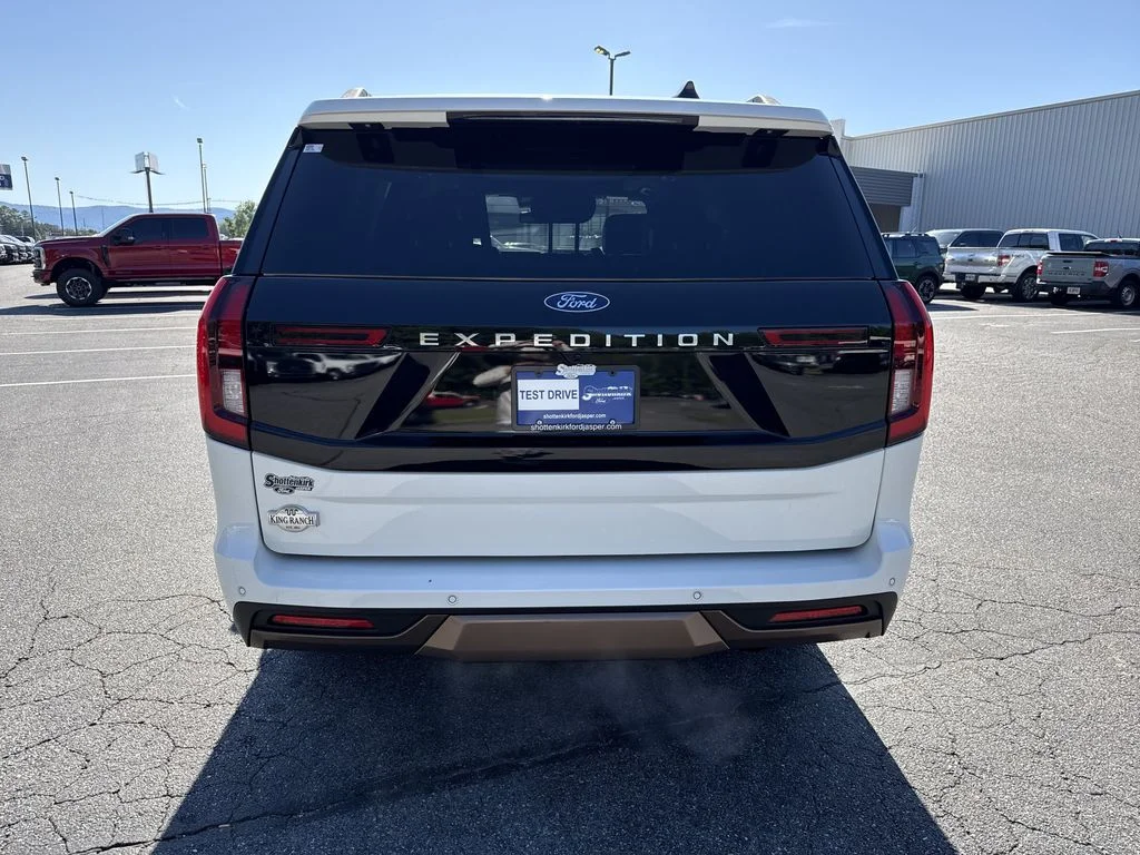 Used 2025 White Ford King Ranch image 6