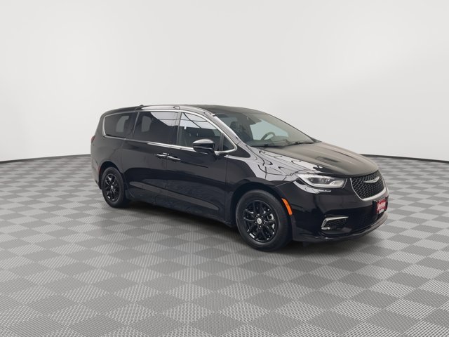 2025 Chrysler Pacifica Select - Photo 34