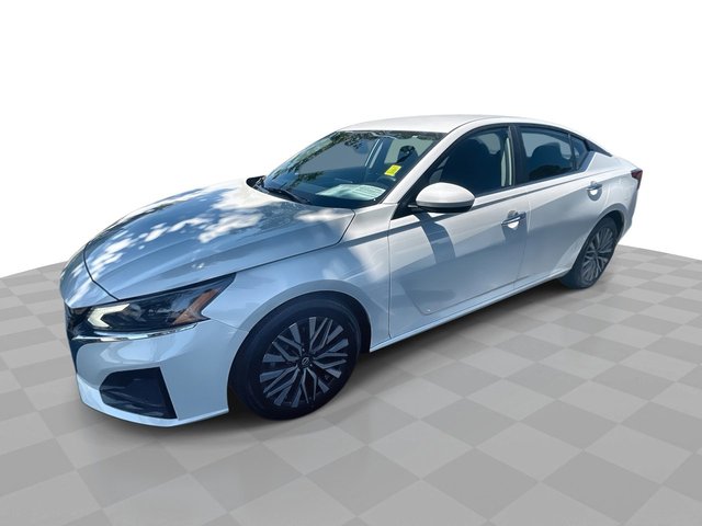2023 Nissan Altima SV FWD