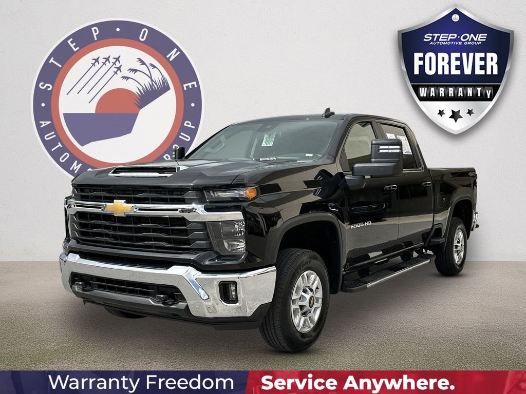 2025 Chevrolet Silverado HD LT 4WD Crew Cab Standard Box's photo