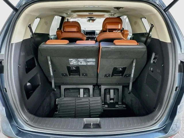Certified Pre-Owned 2024 Kia Carnival SX Prestige
