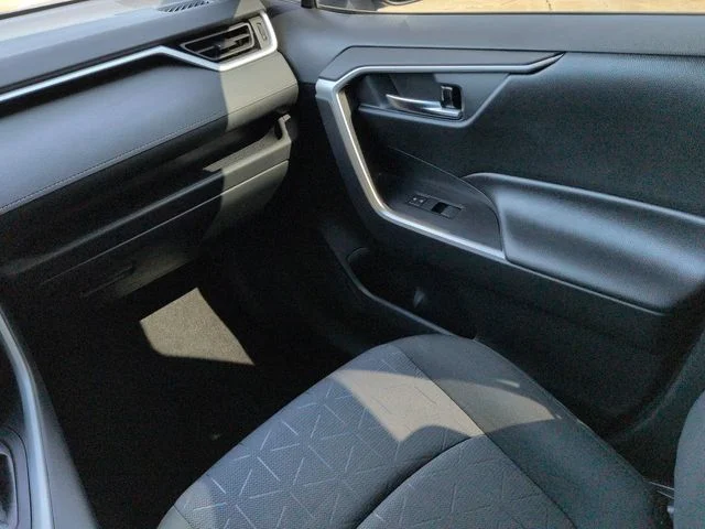 Used 2020 Gray Toyota XLE image 17